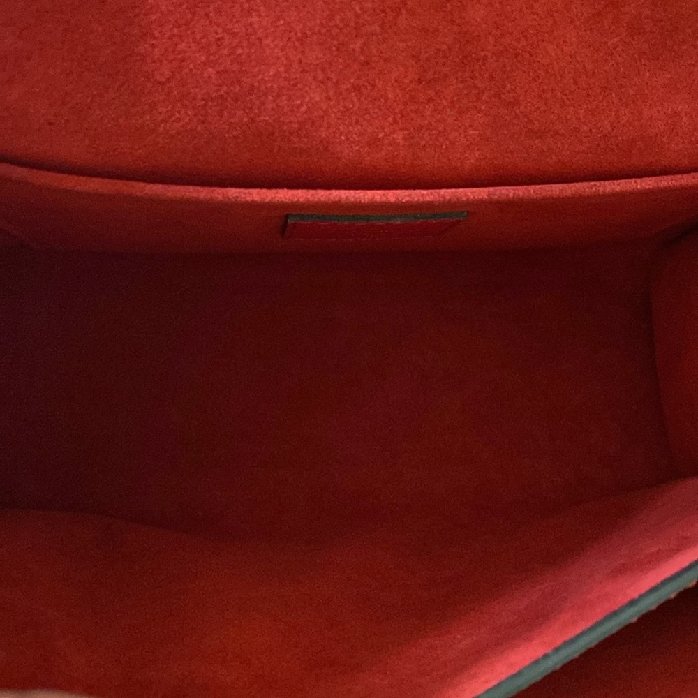 Louis Vuitton Mylockme Chain Bag - Picture 9 of 12